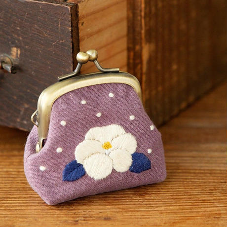 piece Sumiresora Purple Pansy Embroidered Coin Purse Kit