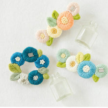 Load image into Gallery viewer, piece &quot;k.omono Orange Floret Hair Accessory Kit&quot;